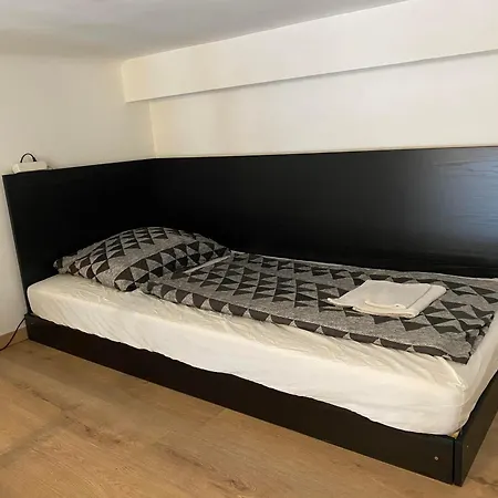 Sparrowl Apartment *
